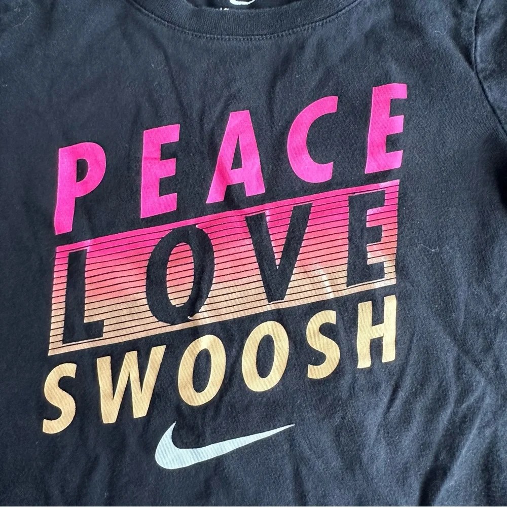 Nike tee